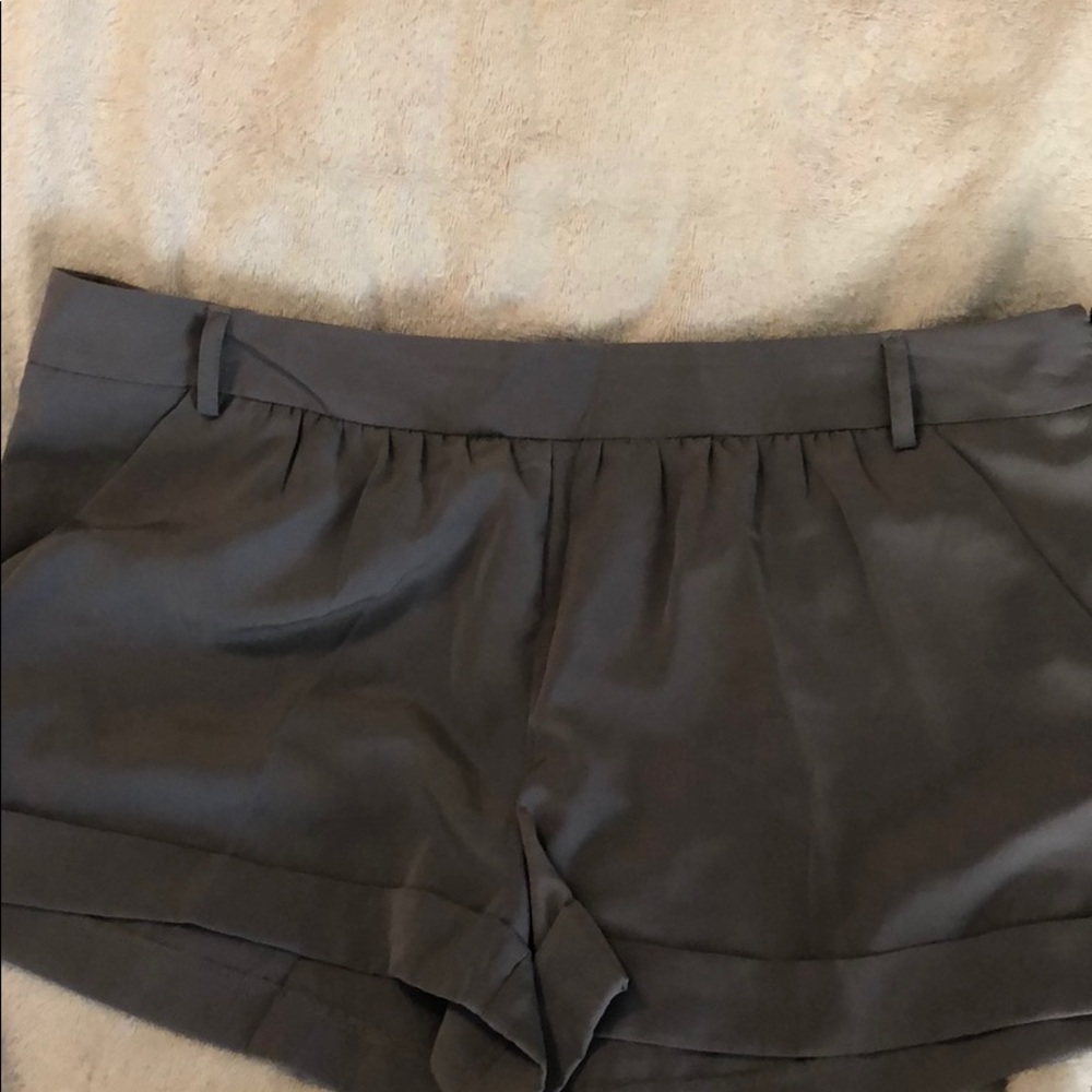 Express Shorts